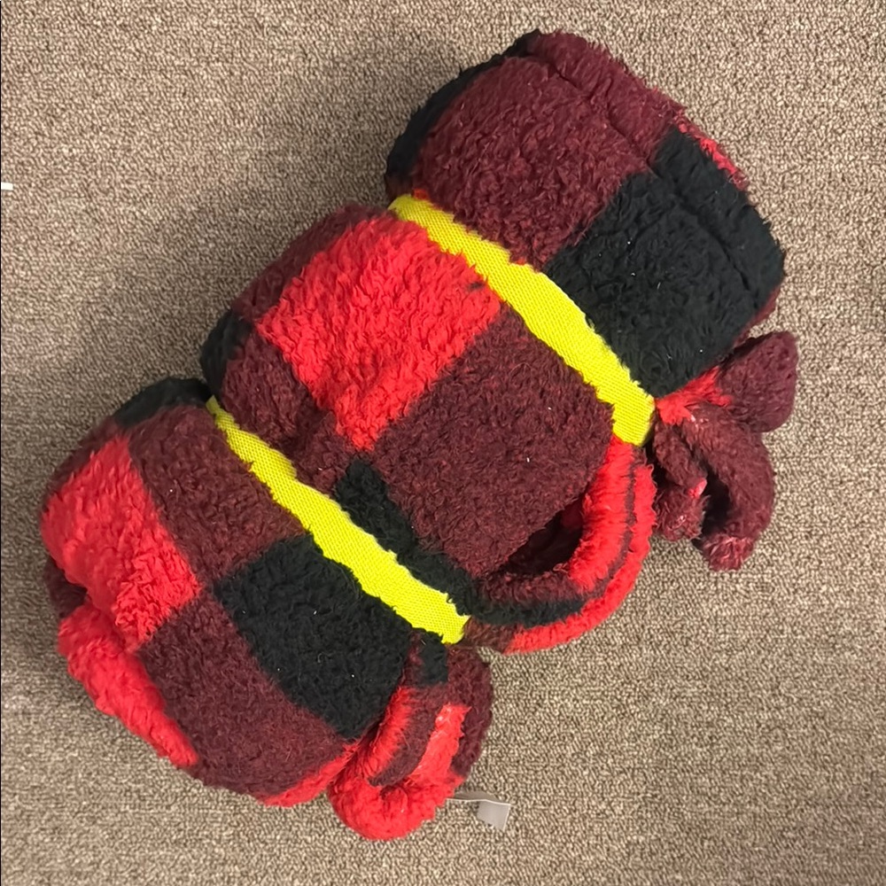 Red and Black Plaid Fleece Blanket